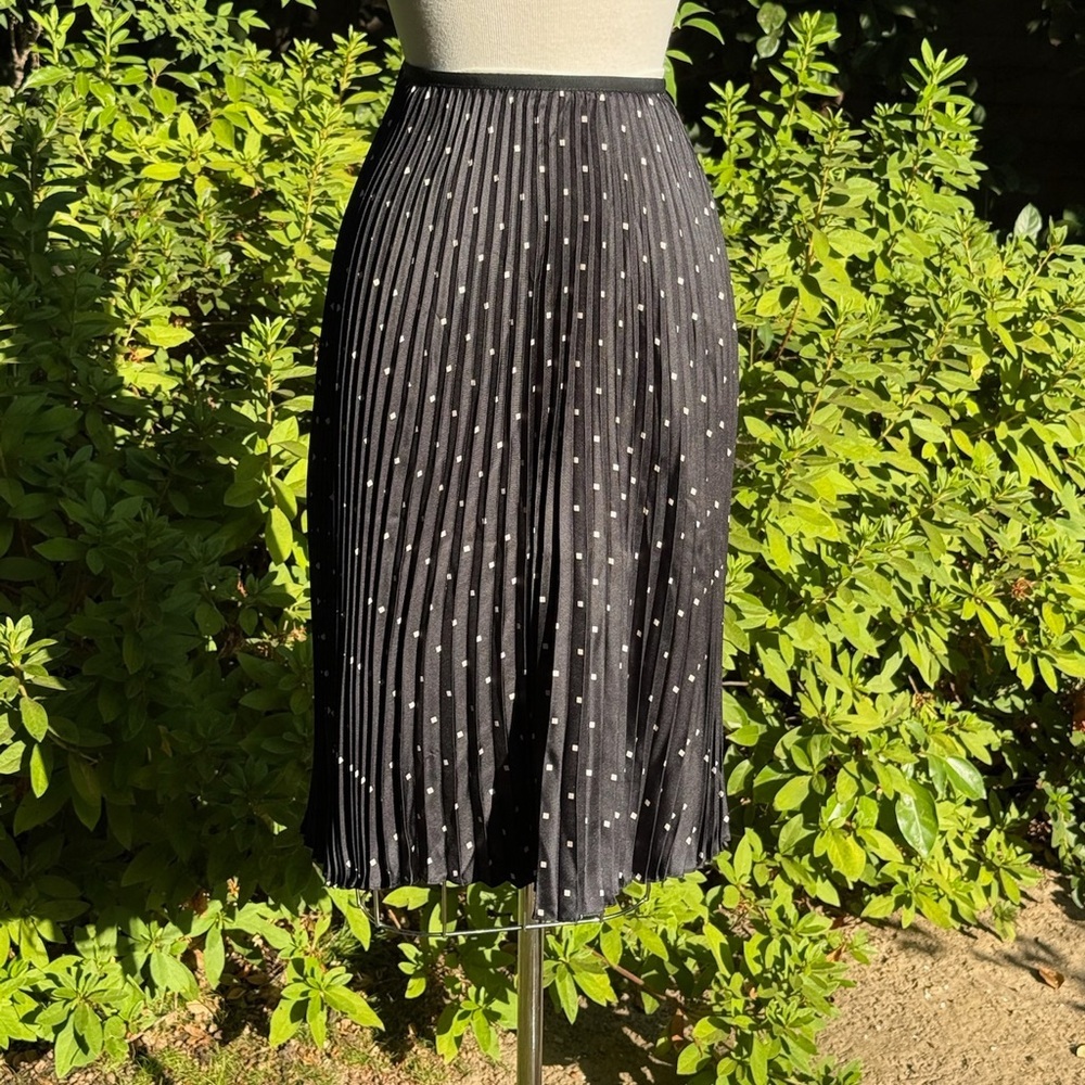 DKNY accordion-pleated midi skirt - size 8P